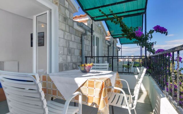 Apartment Rubin Hvar/Pokrivenik 10504