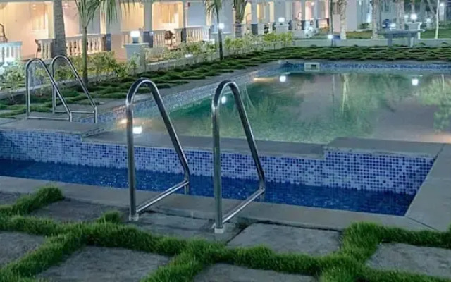 Varuna Inn Banquets & Resort