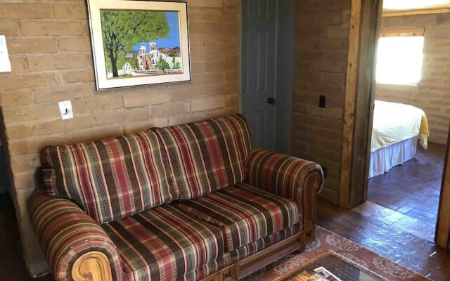 Casa Tierra Adobe Bed & Breakfast Inn