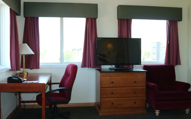 Nomad Hotel and Suites