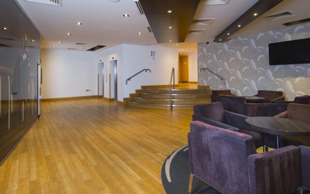 Holiday Inn Express London-Epsom Downs by IHG