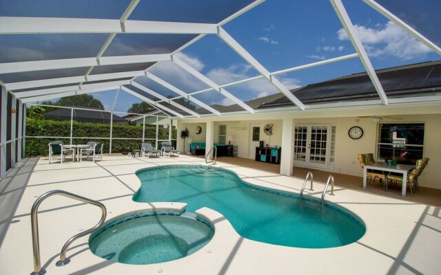Family Villa Bettina - Recently Remodeled 2 Bedroom Home by RedAwning