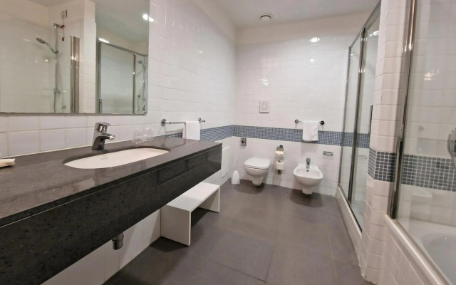 Inn Naples Airport