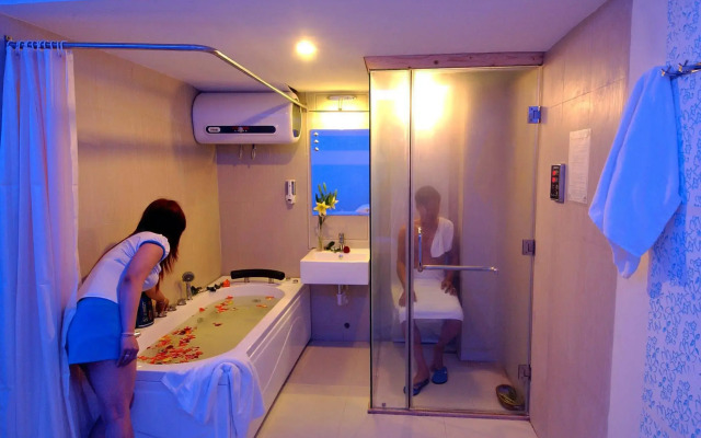 Blue Beach Hotel