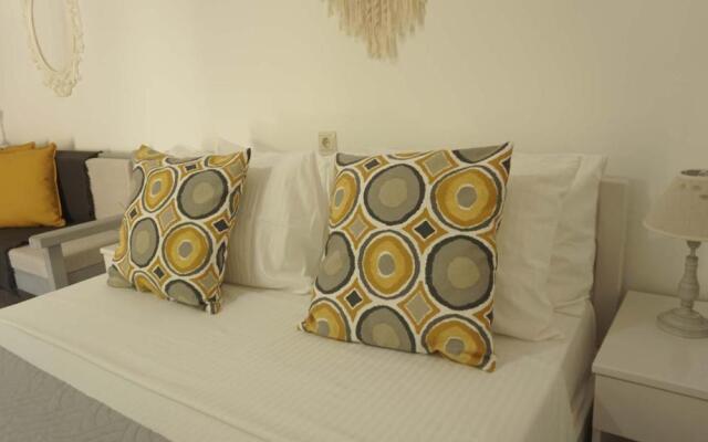 Studio Ioanna - Oasis holiday houses