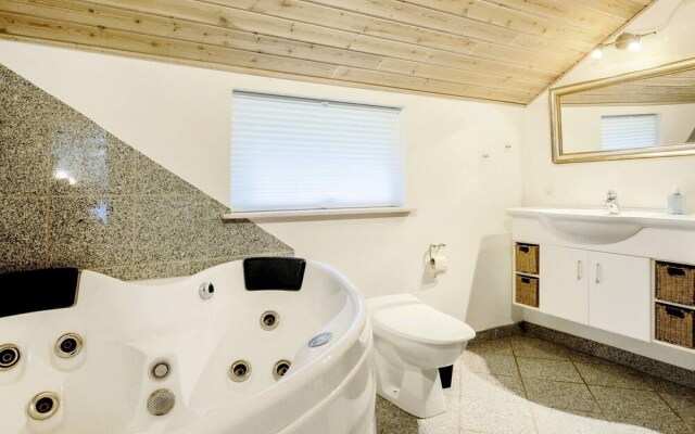8 Person Holiday Home in Rodby-by Traum