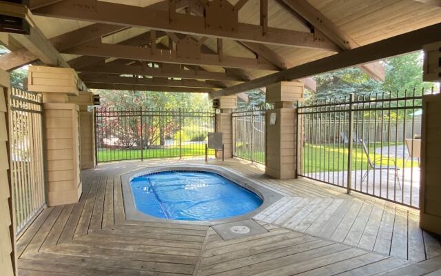 Teleidoscope Retreat