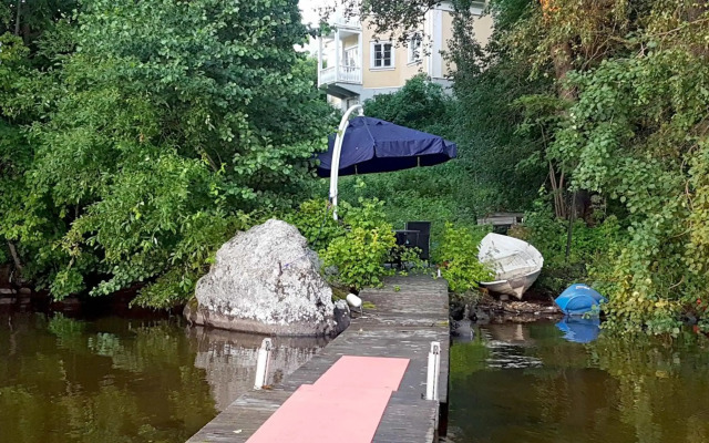 Theater and Beach Apartment