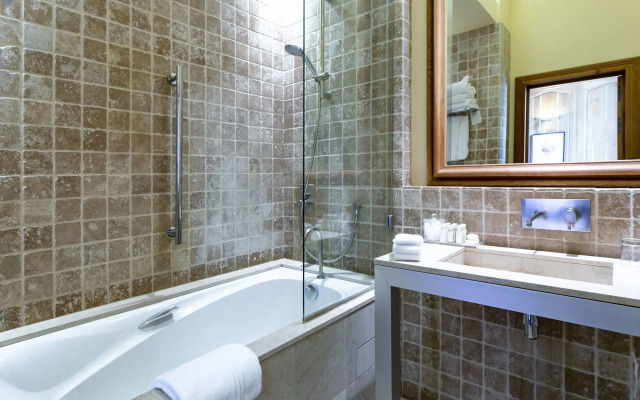 L'Hermitage Gantois, Autograph Collection