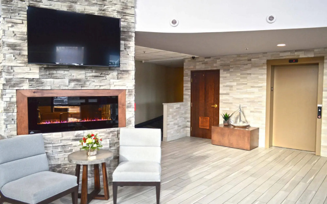 Holiday Inn & Suites Syracuse Airport - Liverpool by IHG