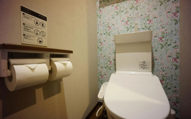 Rona Hotel
