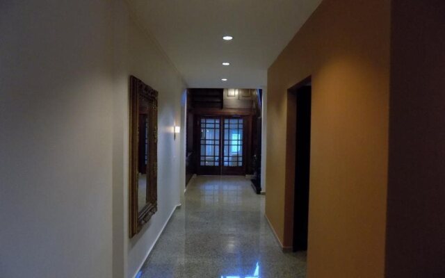 The Mansion Suites