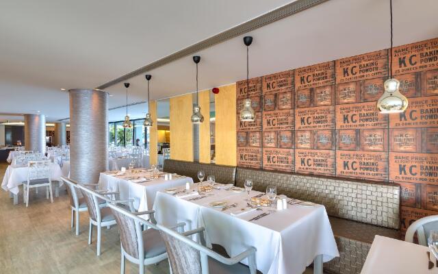 The Views Monumental