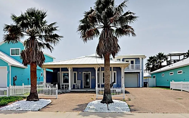 Spinnaker House - Four Bedroom Home