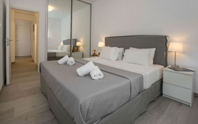 Beautiful apartment near Acropolis by GHH
