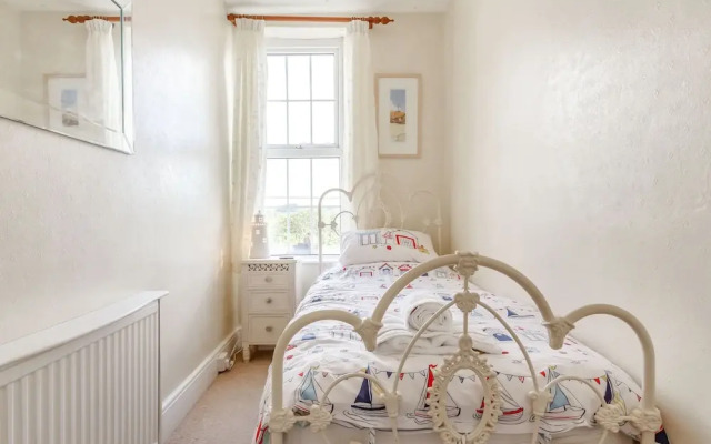 Downlea, Looe
