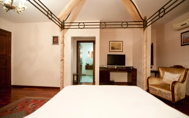 Villa Sphendone Suites