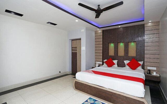 Hotel Tr Palace By OYO Rooms
