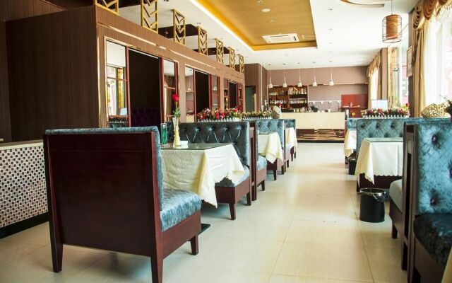 Xianning FX Hotel