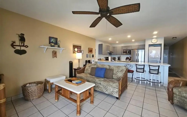 Sea Village #4210 Ocean Front Lanai!