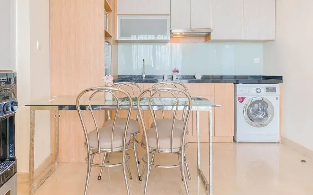 Stunning and Comfy 2BR Apartment at Menteng Park