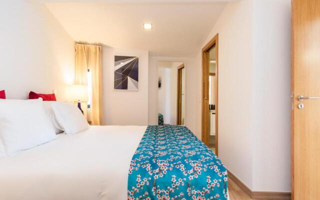 Perfect 1 bed in Chiado with Terrace and Aircon