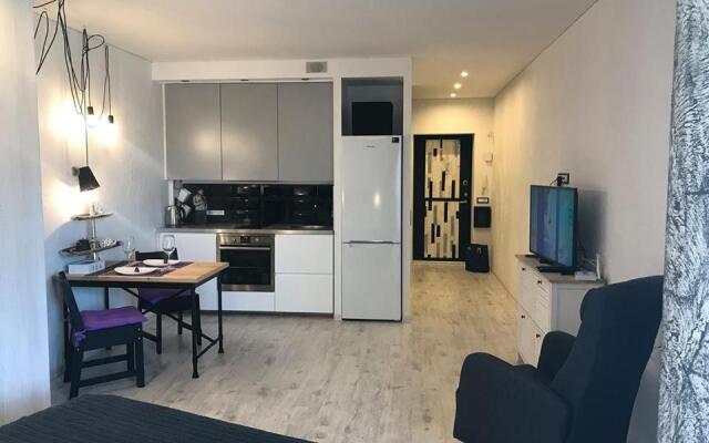 Black & White Apartment near Akropolis