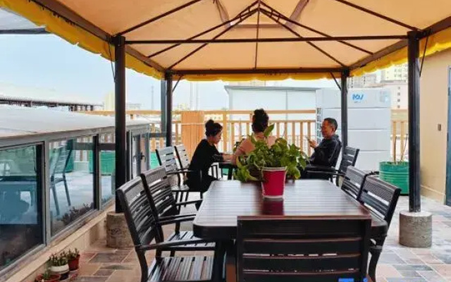 Junren Yizhan · Shushu's Boutique Homestay (Kashgar Donghu Park)