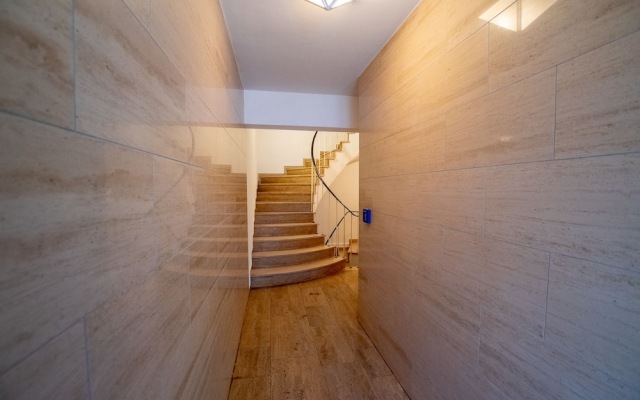 Sunny Penthouse in City Center