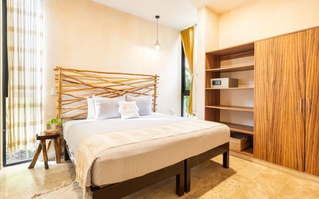 Luxury 2 Bedroom Suite Private Pool TL01