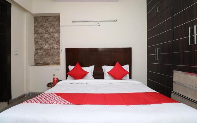 Fountain Hotel by OYO  Rooms