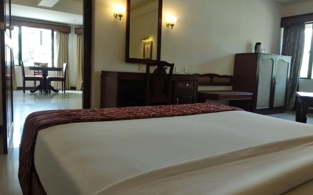 Issacs Residency
