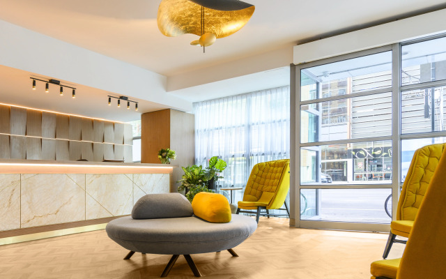 Brady Apartment Hotel Flinders Street