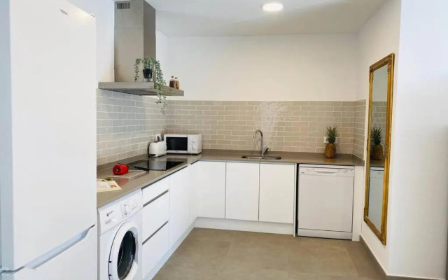 70 M2, Apartamento Cerca De La Playa, Apto Minusvalidos.