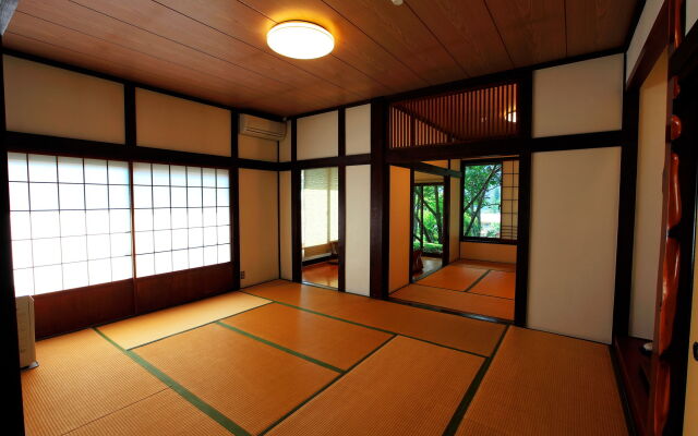 Sarugakyo Onsen Shojuen