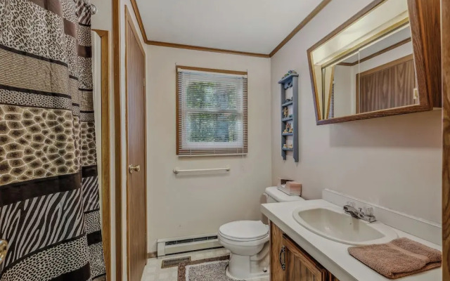 Mountain View Hideaway- A Fun Time Away!