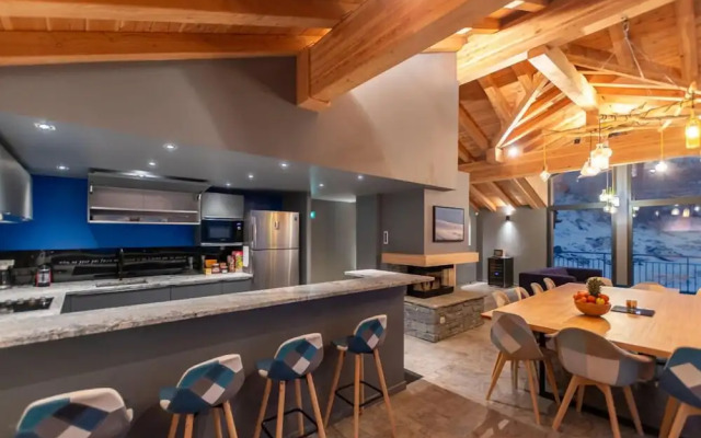The French Lodge