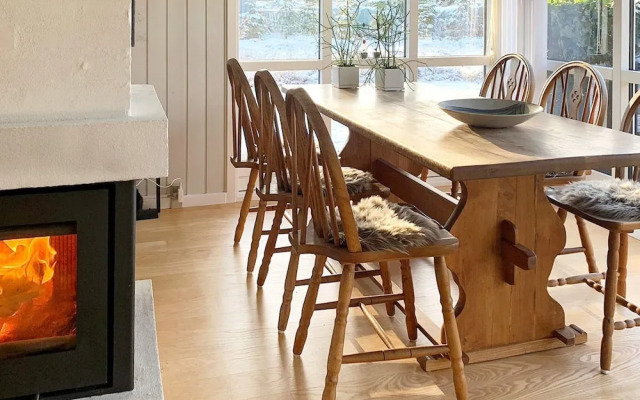 6 Person Holiday Home in Vaeggerlose