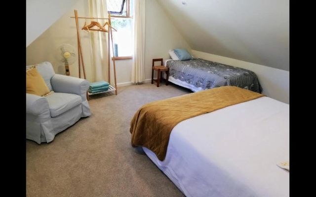 Shakespeare Cottage – Guest Rooms – Napier