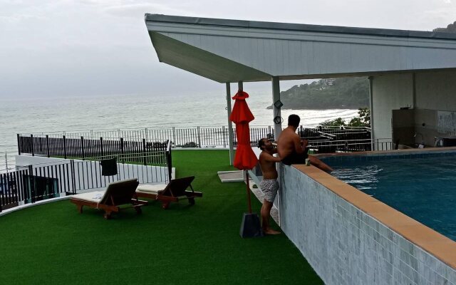 Rossarin Sea View Patong