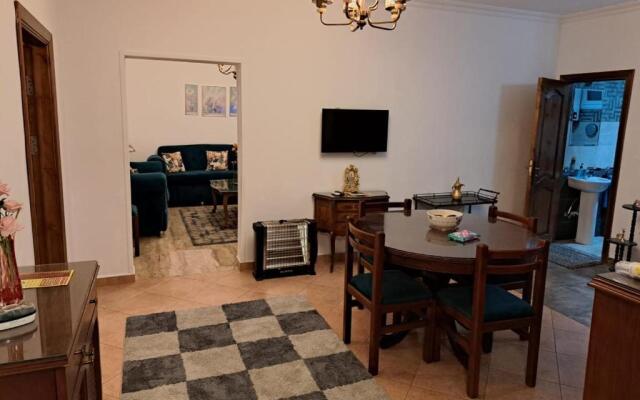 Three bedrooms apartment Nile view maadi