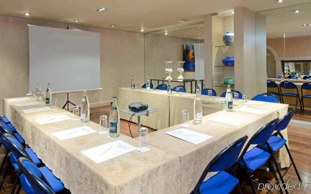 Croisette Beach Hotel Cannes - MGallery Collection