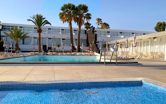Arena Dorada - Apartments