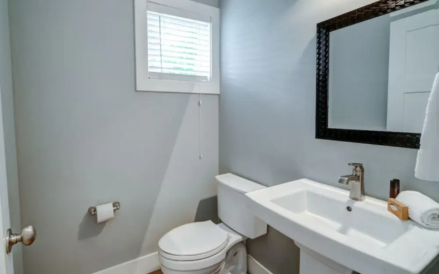 Potter Lane Home - 4 Br Home