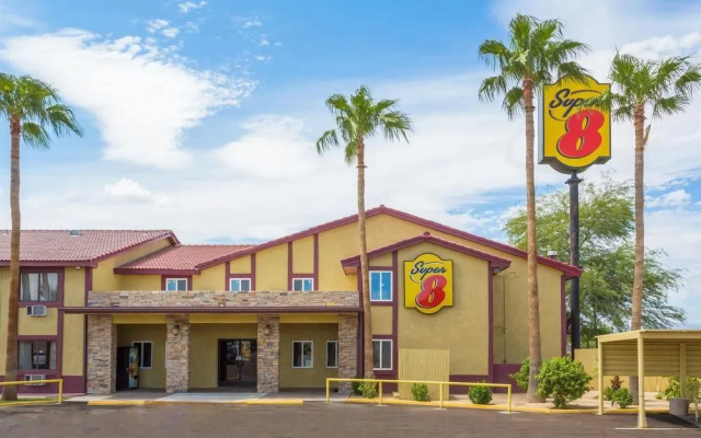 Super 8 Goodyear/Phoenix Area