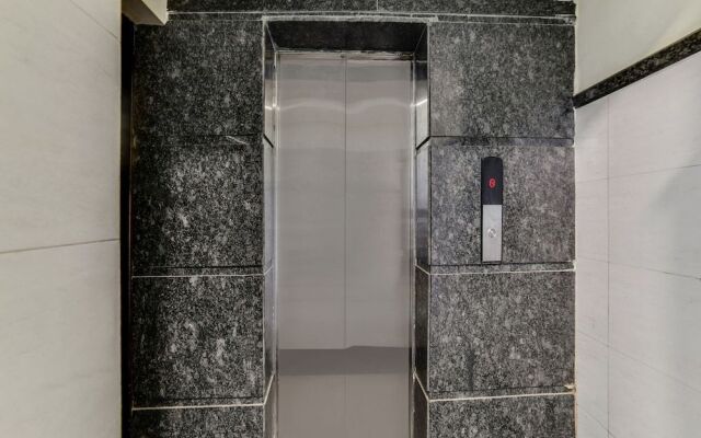 OYO Flagship 26585 Bhera Enclave Paschim Vihar