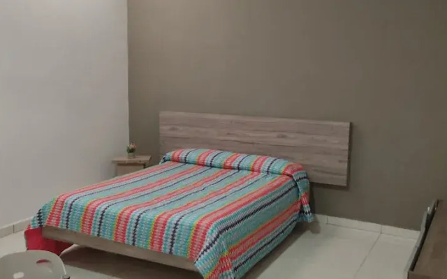 Hostal Komfort - Hostel