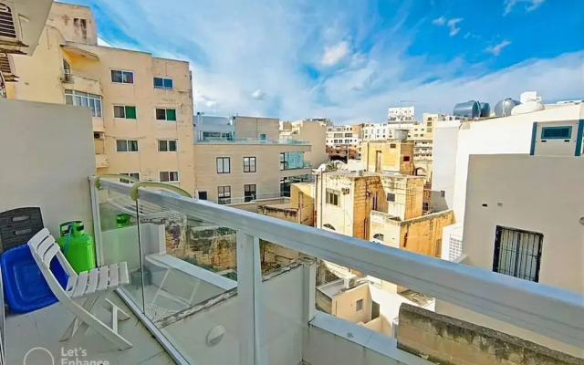 Remarkable 2-bed Apartment in St Julians