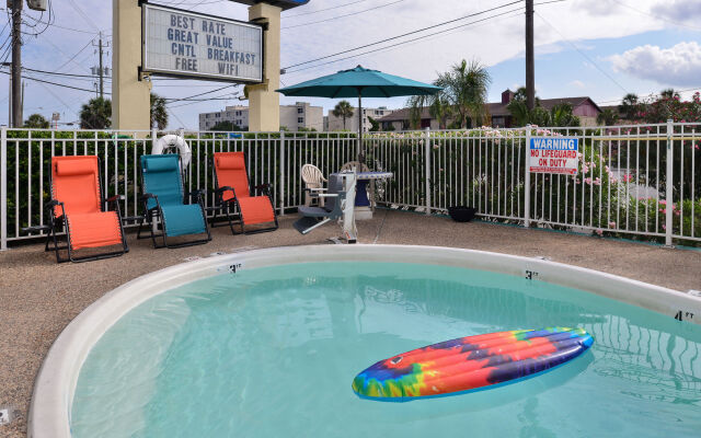 Motel 6 Galveston, TX - Beach/Seawall