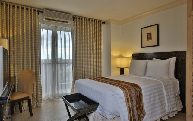 Crown Regency Suites & Residences - Mactan